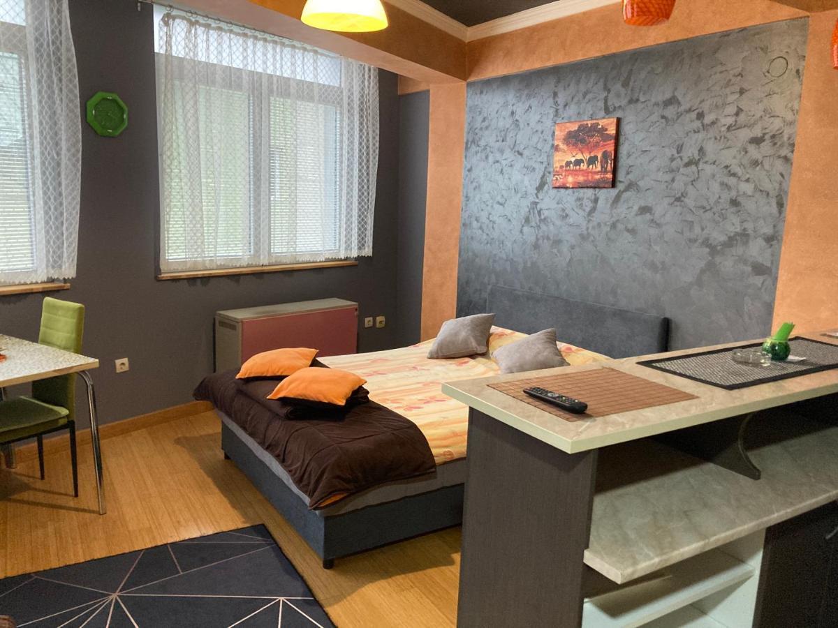 Apartman Aischa Nova Varos Luaran gambar