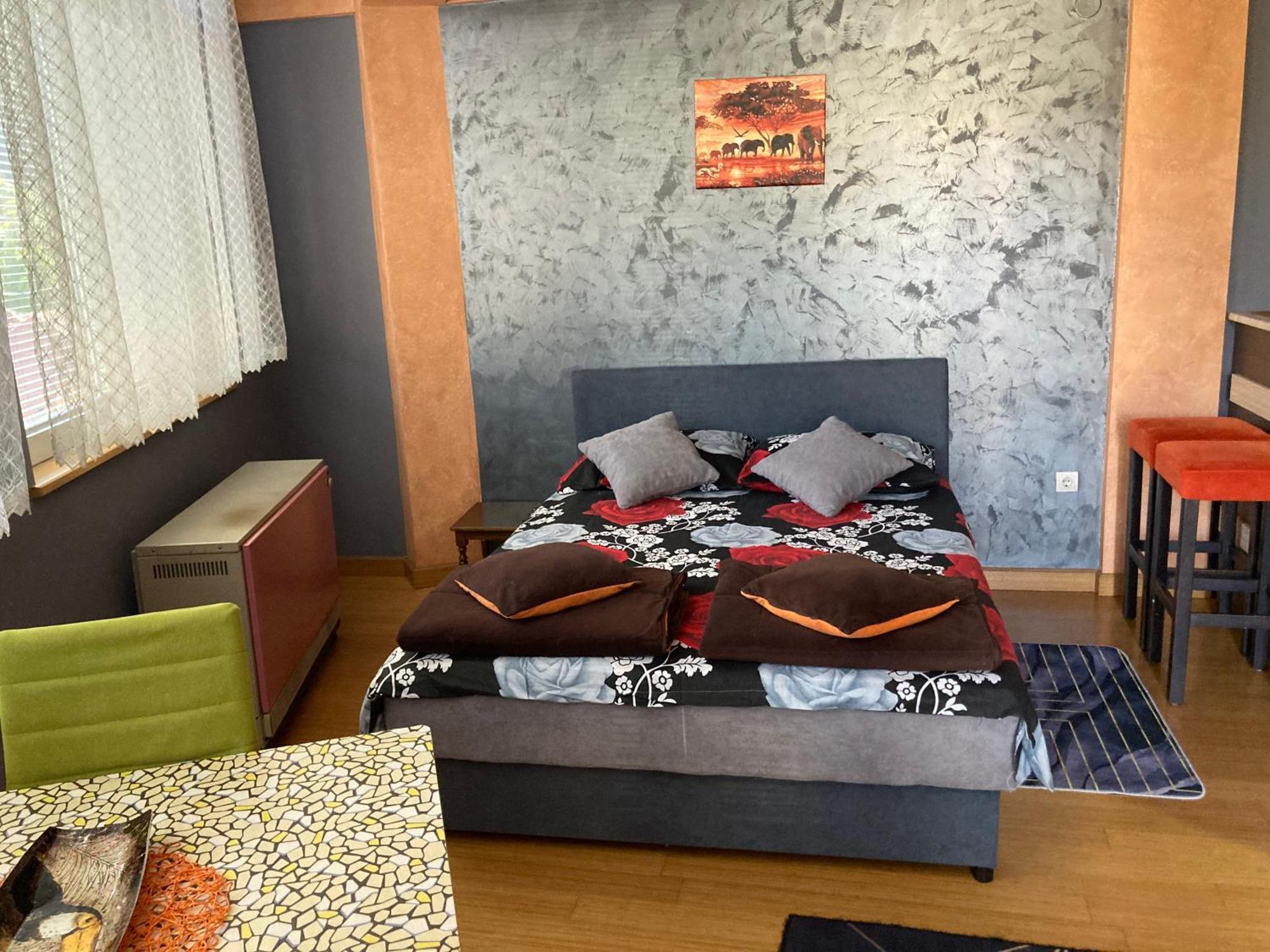Apartman Aischa Nova Varos Luaran gambar